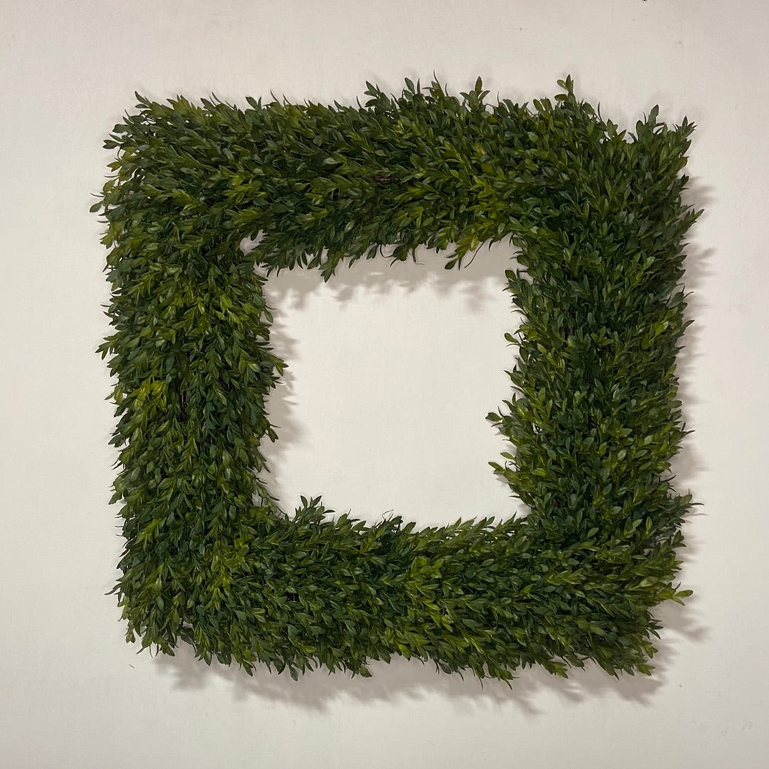 24” Square Boxwood Tea Leaf Wreath