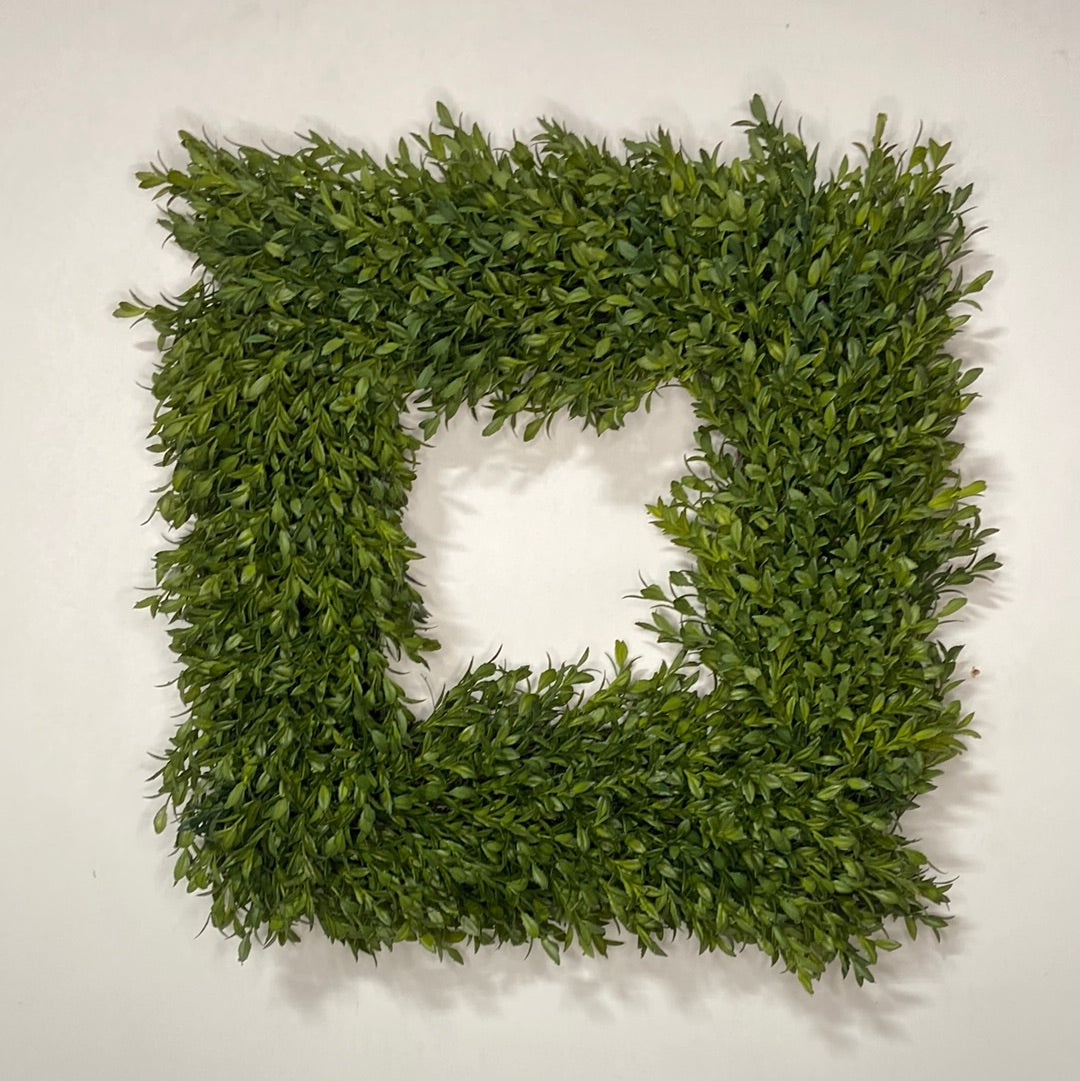 18” Square Boxwood Tea Leaf Wreath